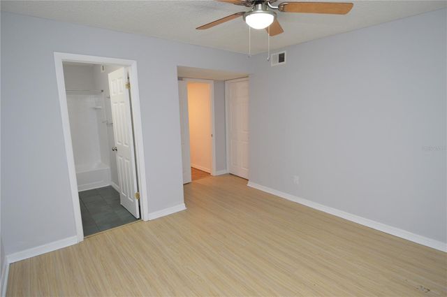 8613 MALLARD RESERVE DRIVE 102, Tampa, FL 33614