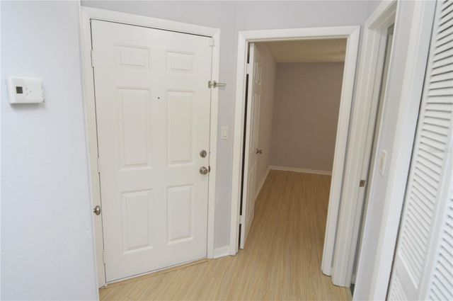 8613 MALLARD RESERVE DRIVE 102, Tampa, FL 33614