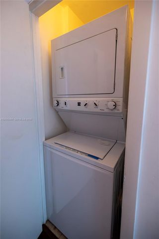 1900 N Bayshore Dr 3403, Miami, FL 33132