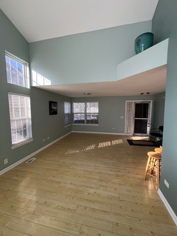 157 CONCORD Lane 157, Carol Stream, IL 60188