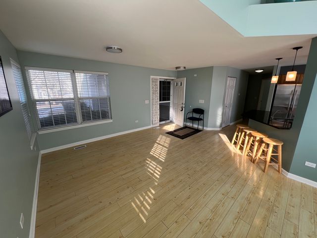 157 CONCORD Lane 157, Carol Stream, IL 60188