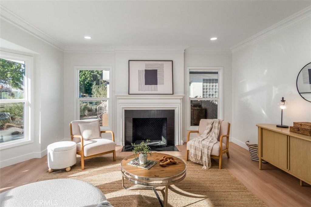 3950 Westside Avenue, Los Angeles, CA 90008 — photo 2