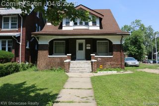 2210 S La Salle Gardens, Detroit, MI 48206
