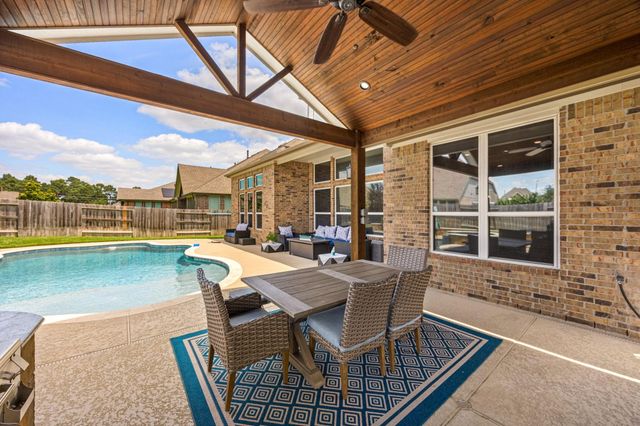 21415 Rose Loch Lane, Tomball, TX 77377