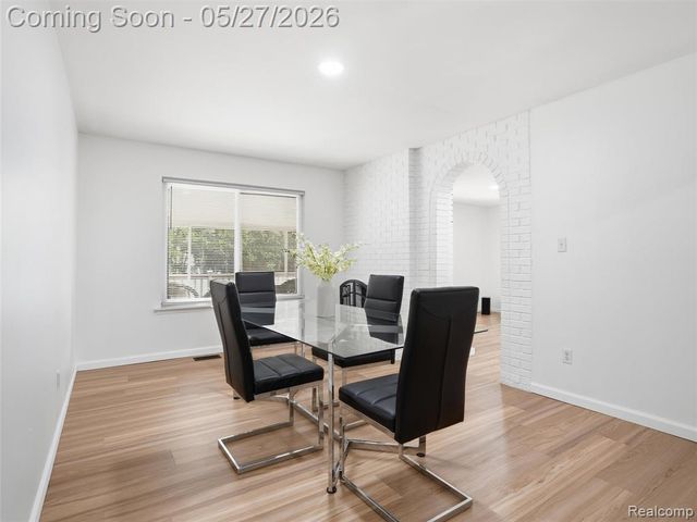 41411 Greenwood Drive, Canton, MI 48187