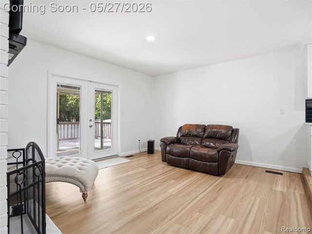 41411 Greenwood Drive, Canton, MI 48187