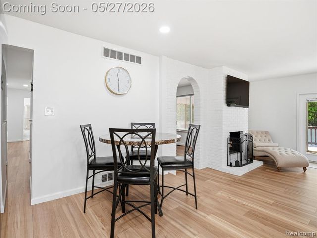 41411 Greenwood Drive, Canton, MI 48187