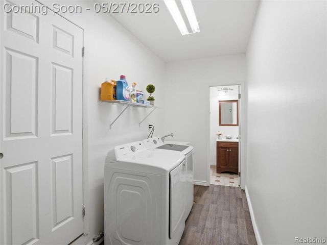 41411 Greenwood Drive, Canton, MI 48187