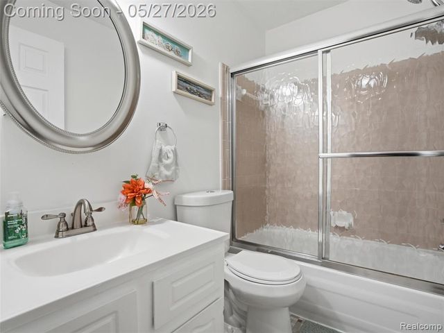 41411 Greenwood Drive, Canton, MI 48187