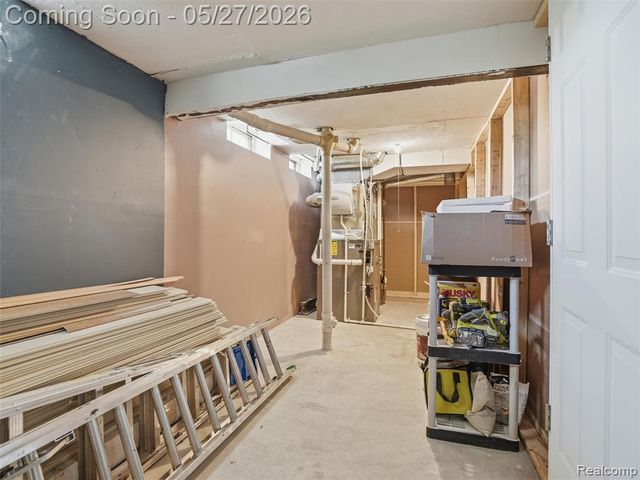 41411 Greenwood Drive, Canton, MI 48187