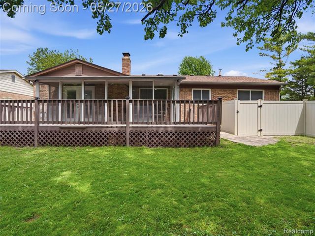 41411 Greenwood Drive, Canton, MI 48187