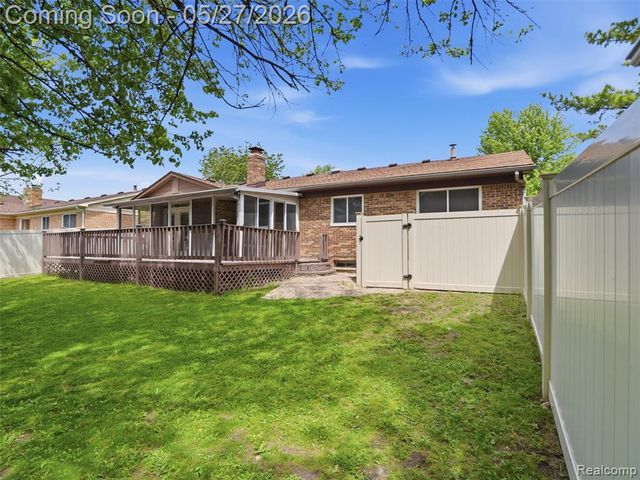 41411 Greenwood Drive, Canton, MI 48187