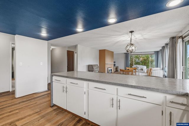 3456 Hulsey Av SE, Salem, OR 97302