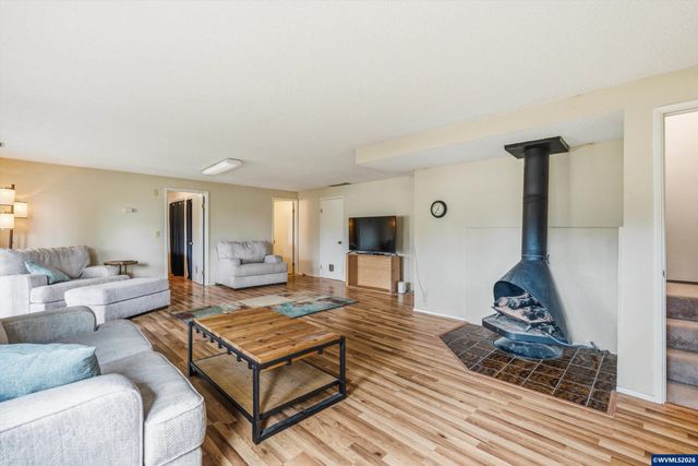 3456 Hulsey Av SE, Salem, OR 97302