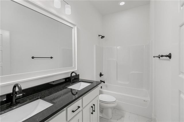 1600 Montrose Avenue, Bentonville, AR 72713