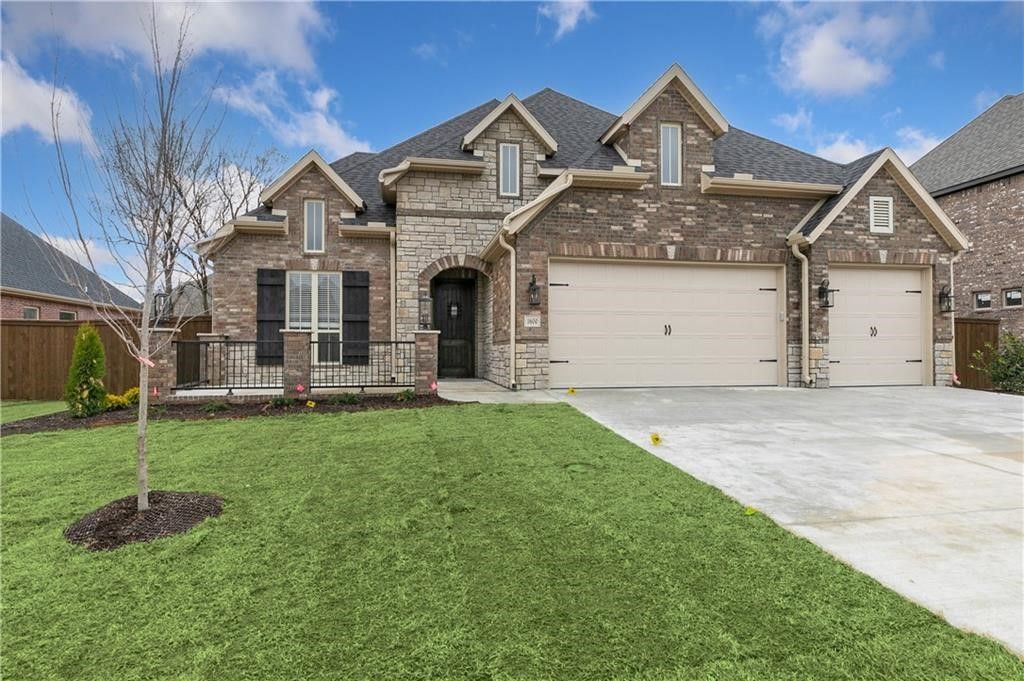 1600 Montrose Avenue, Bentonville, AR 72713