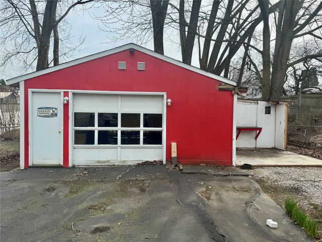 1021 E 31ST Street, Erie, PA 16504