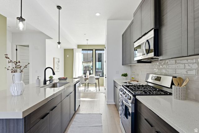 311 E ENDURANCE CIR, Draper, UT 84020