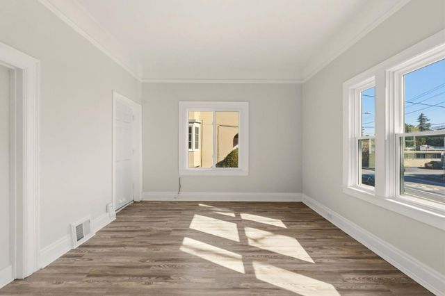 119 E Poplar Avenue, San Mateo, CA 94401