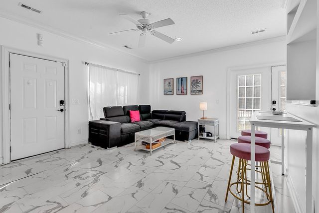 404 8th Ave. S, Myrtle Beach, SC 29577