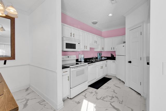 404 8th Ave. S, Myrtle Beach, SC 29577