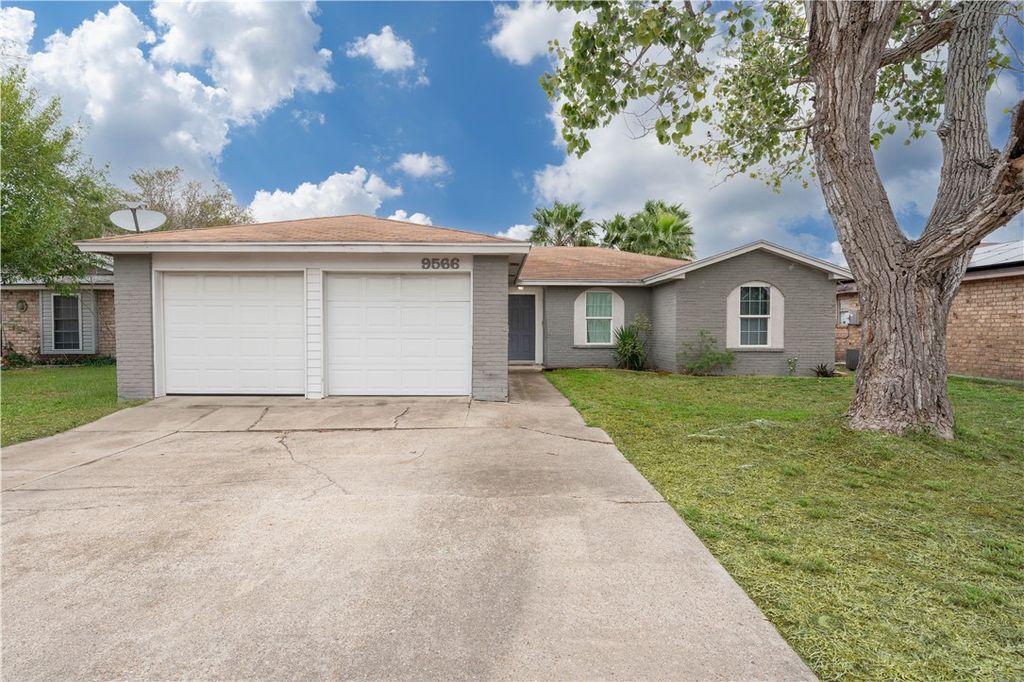 9566 Waxwing St, Corpus Christi, TX 78418