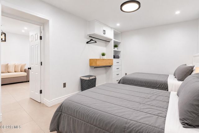 1210 N Luna Drive 1, El Paso, TX 79930