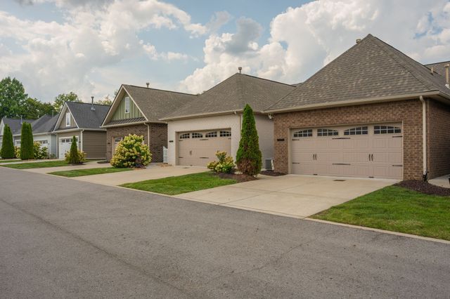 2058 Moultrie Cir, Franklin, TN 37064