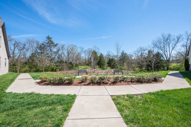 2058 Moultrie Cir, Franklin, TN 37064