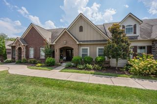 2058 Moultrie Cir, Franklin, TN 37064