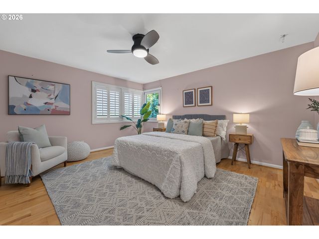 307 Sw HAMILTON St, Portland, OR 97239