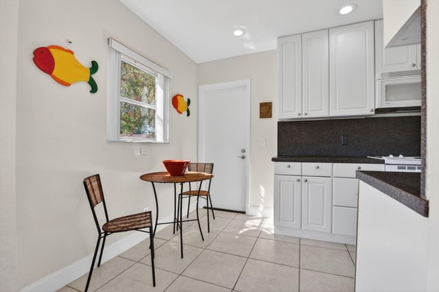 4340 NW 13th Avenue, Deerfield Beach, FL 33064