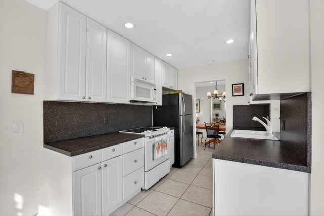 4340 NW 13th Avenue, Deerfield Beach, FL 33064