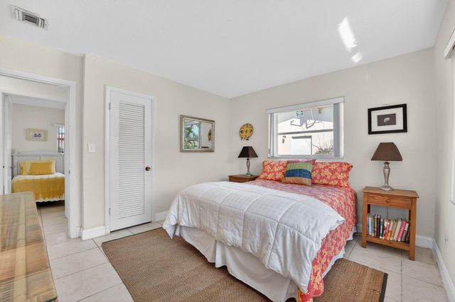 4340 NW 13th Avenue, Deerfield Beach, FL 33064