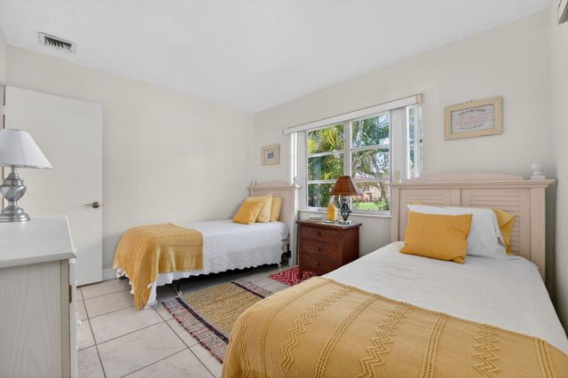 4340 NW 13th Avenue, Deerfield Beach, FL 33064