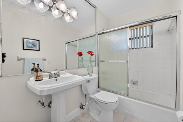 4340 NW 13th Avenue, Deerfield Beach, FL 33064