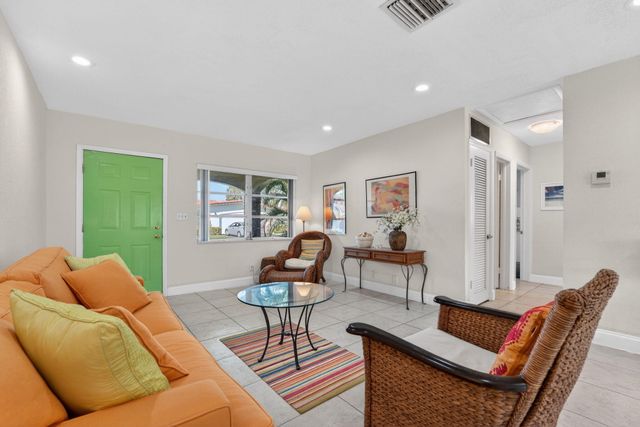 4340 NW 13th Avenue, Deerfield Beach, FL 33064