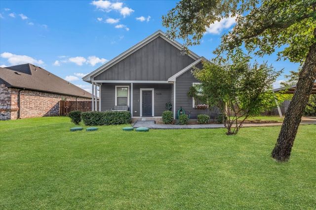 5630 Mesa Loop, Granbury, TX 76048