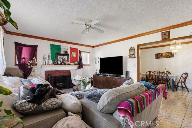 7032 Somerset, Paramount, CA 90723