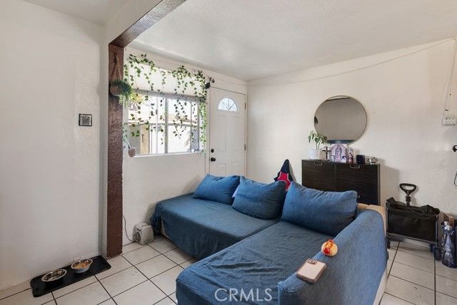 7032 Somerset, Paramount, CA 90723