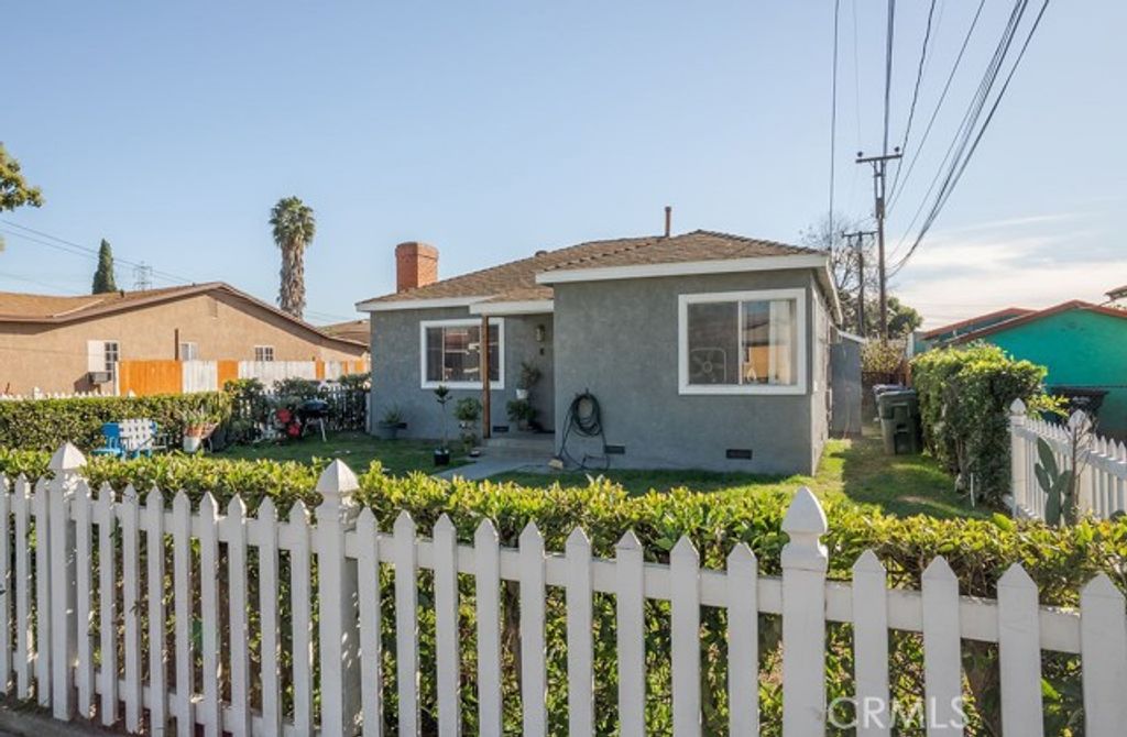 7032 Somerset, Paramount, CA 90723