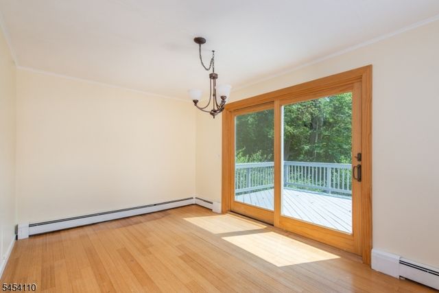 235 Skyline Lake Dr, Ringwood Boro, NJ 07456