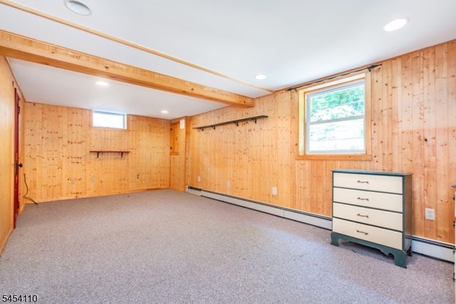 235 Skyline Lake Dr, Ringwood Boro, NJ 07456