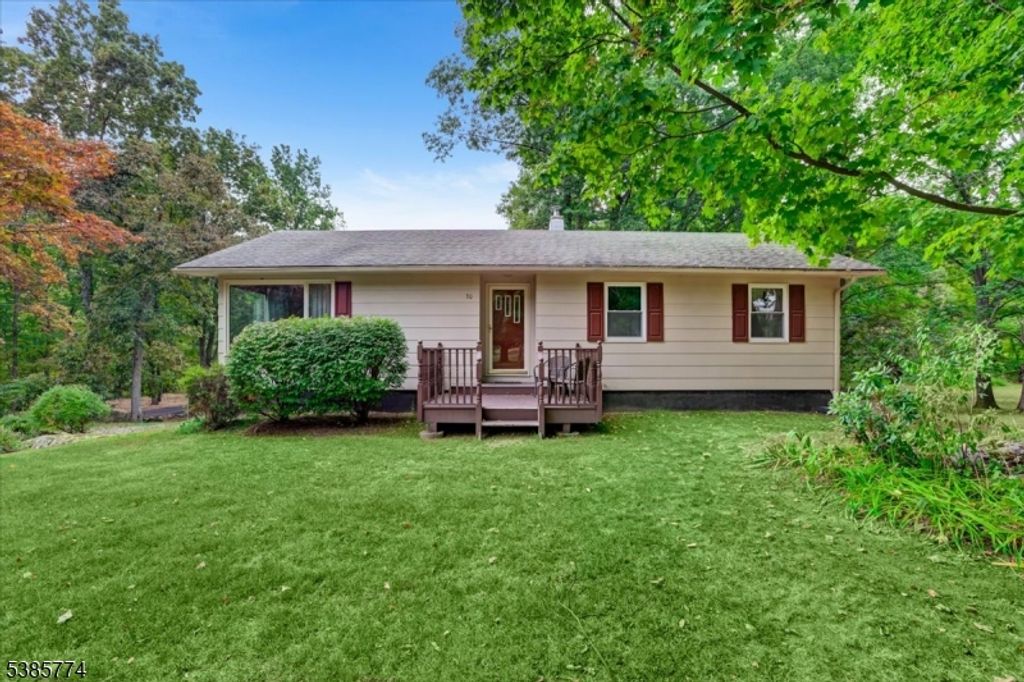 30 Lounsberry Hollow Rd, Vernon Twp., NJ 07461
