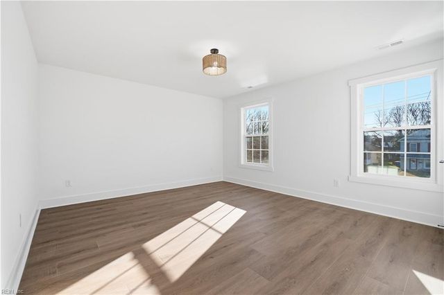 2608 Oak AVE, Newport News, VA 23607