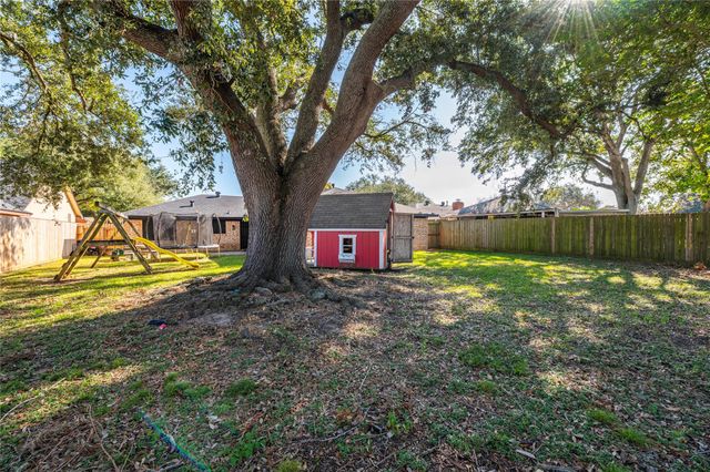 3501 Knob Hill Street, Deer Park, TX 77536