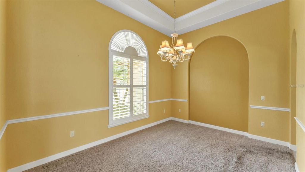 Image 13 of property listing at 226 RUBY LAKE LANE, Winter Haven, FL 33884