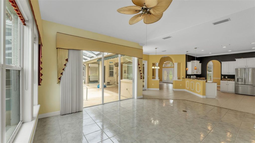 Image 16 of property listing at 226 RUBY LAKE LANE, Winter Haven, FL 33884