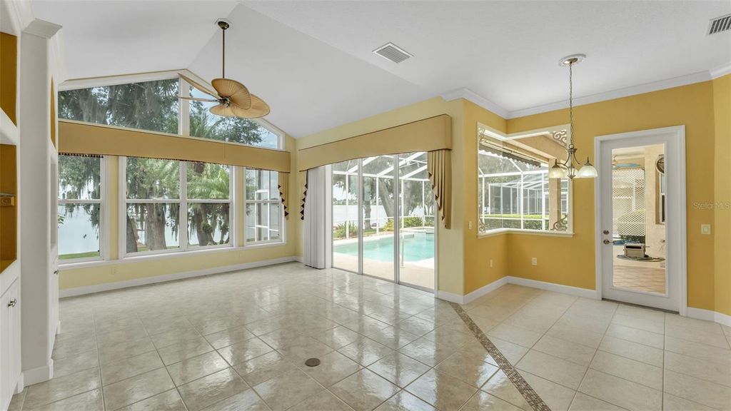 Image 17 of property listing at 226 RUBY LAKE LANE, Winter Haven, FL 33884