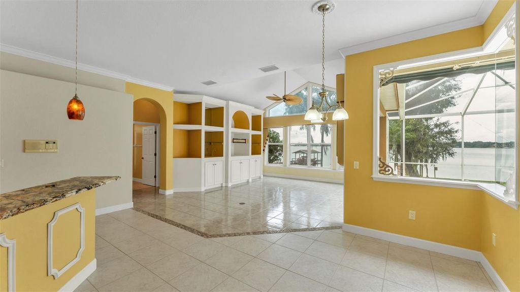 Image 19 of property listing at 226 RUBY LAKE LANE, Winter Haven, FL 33884